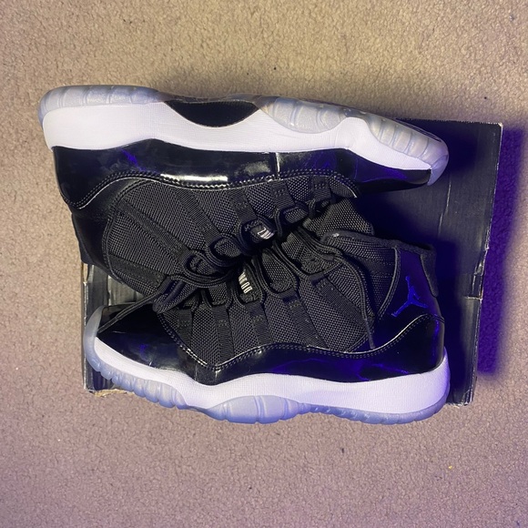 Jordan 11 Space Jam - Picture 4 of 8